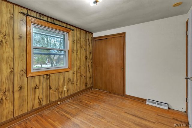 300 Oakwood Drive, Amherst, NY 14221