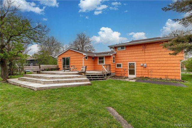 300 Oakwood Drive, Amherst, NY 14221