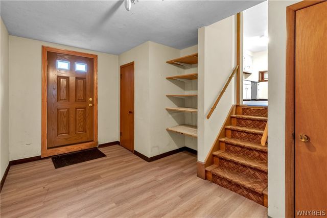 300 Oakwood Drive, Amherst, NY 14221