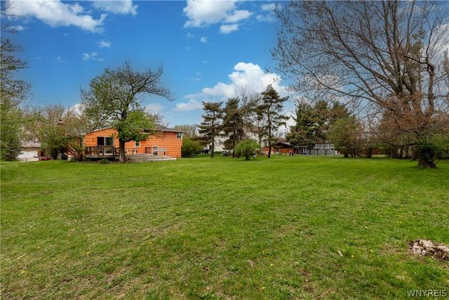 300 Oakwood Drive, Amherst, NY 14221