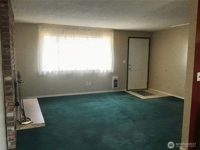 3007 Heath Court, Steilacoom, WA 98388