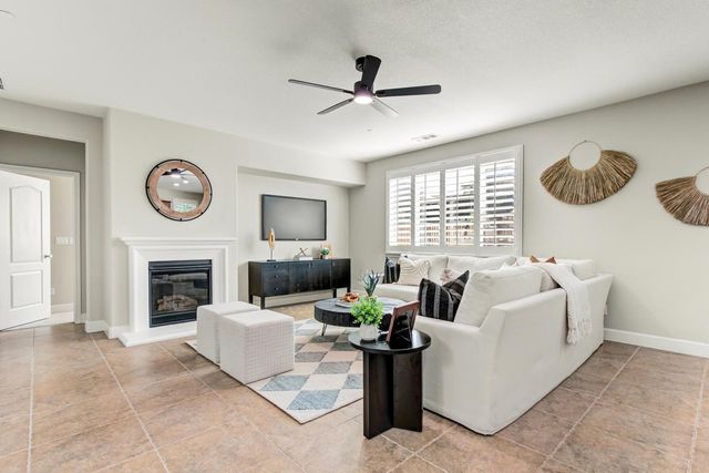 1847 Stageline Cir, Rocklin, CA 95765
