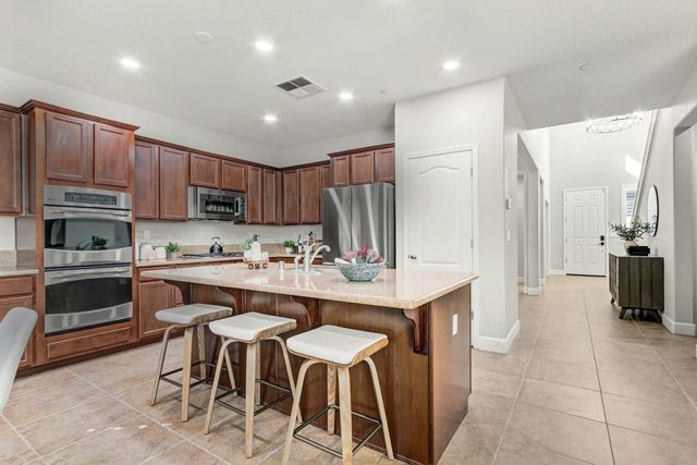 1847 Stageline Cir, Rocklin, CA 95765