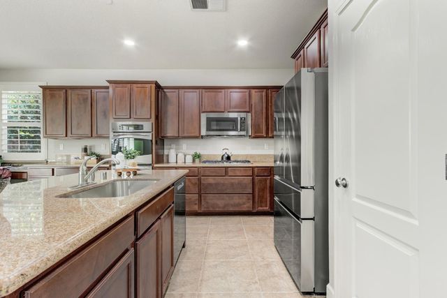 1847 Stageline Cir, Rocklin, CA 95765