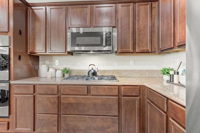 1847 Stageline Cir, Rocklin, CA 95765