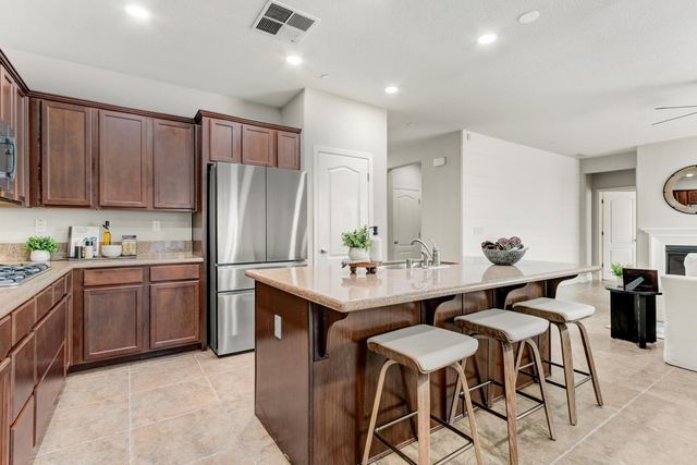1847 Stageline Cir, Rocklin, CA 95765