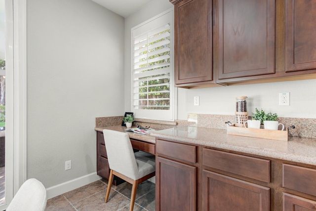 1847 Stageline Cir, Rocklin, CA 95765