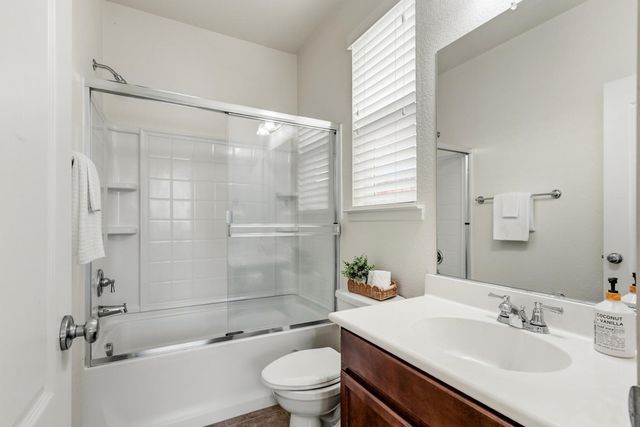 1847 Stageline Cir, Rocklin, CA 95765