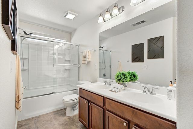 1847 Stageline Cir, Rocklin, CA 95765