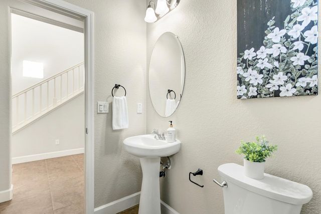 1847 Stageline Cir, Rocklin, CA 95765