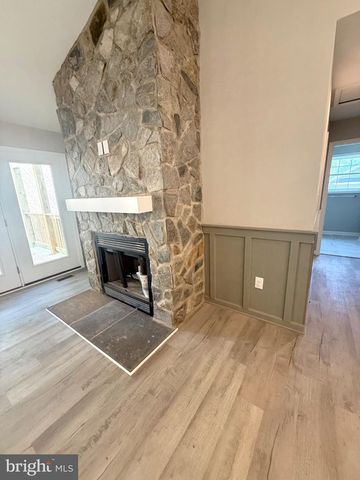 242 HOWELLSVILLE RD, Front Royal, VA 22630
