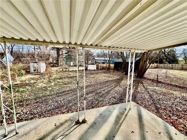 6809 Hunter Street, Raytown, MO 64133