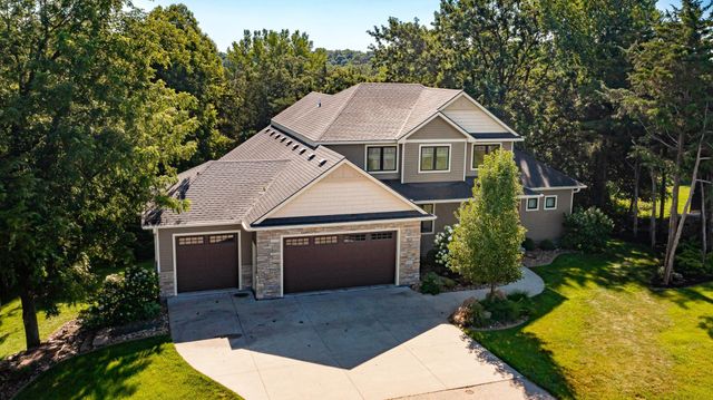 920 Woodlands Lane SE, Oronoco, MN 55960