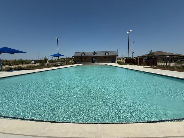 1918 CHEROKEE Lane, Cleburne, TX 76033