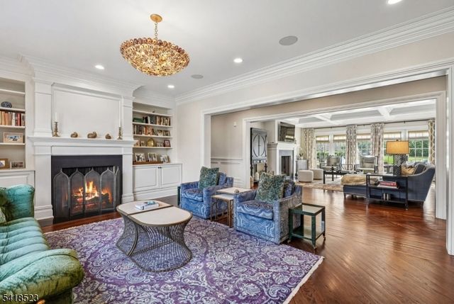 30 Robert Dr, Millburn Twp., NJ 07078