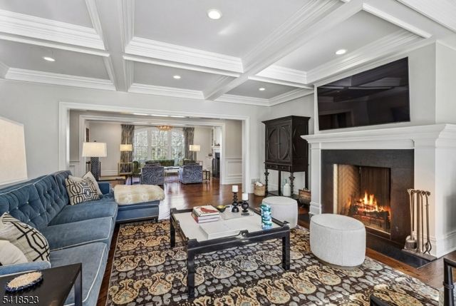30 Robert Dr, Millburn Twp., NJ 07078