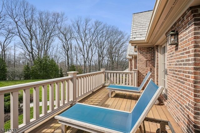 30 Robert Dr, Millburn Twp., NJ 07078