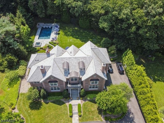 30 Robert Dr, Millburn Twp., NJ 07078
