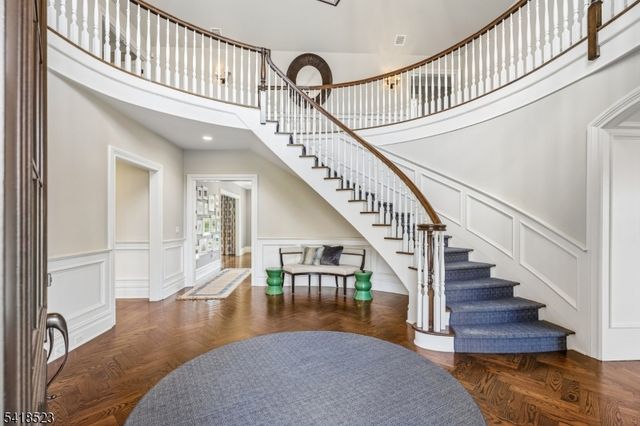 30 Robert Dr, Millburn Twp., NJ 07078