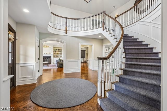 30 Robert Dr, Millburn Twp., NJ 07078
