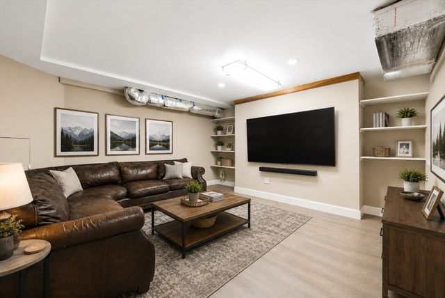 10 Winston Rd., Holliston, MA 01746