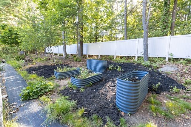 10 Winston Rd., Holliston, MA 01746