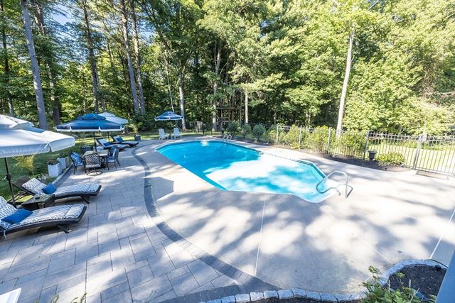 10 Winston Rd., Holliston, MA 01746