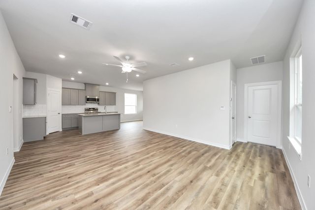 18714 Loom Drive, Conroe, TX 77306