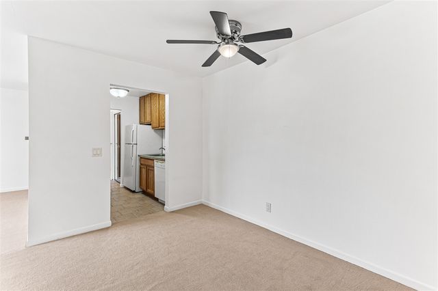 7050 Villa Drive 5, Waterford, MI 48327