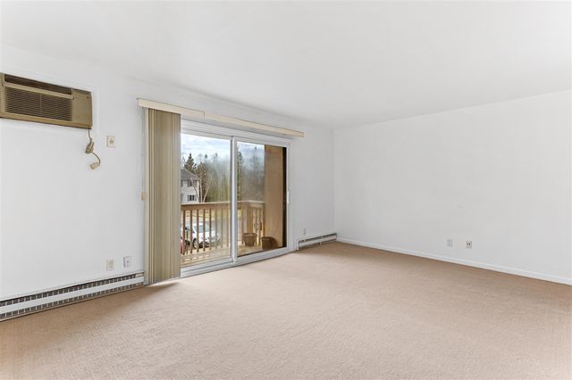 7050 Villa Drive 5, Waterford, MI 48327