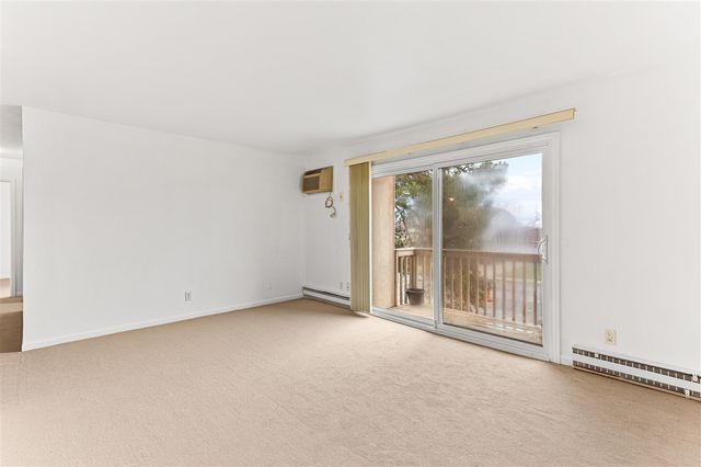 7050 Villa Drive 5, Waterford, MI 48327