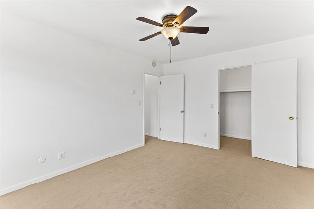 7050 Villa Drive 5, Waterford, MI 48327