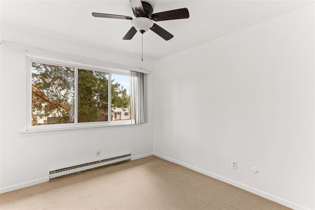 7050 Villa Drive 5, Waterford, MI 48327