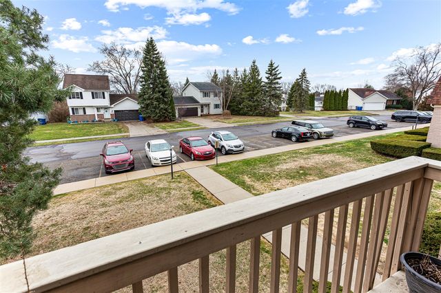 7050 Villa Drive 5, Waterford, MI 48327