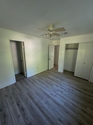 1270 Hidden Valley Road, Livingston, TX 77351