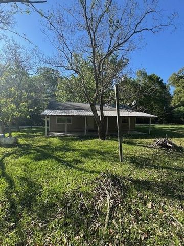 1270 Hidden Valley Road, Livingston, TX 77351