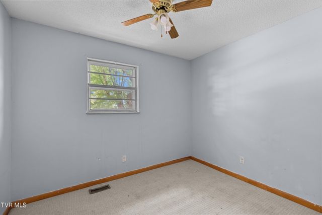 215 Hillcrest, Rogersville, TN 37857