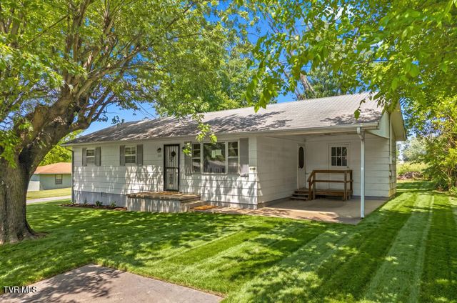 215 Hillcrest, Rogersville, TN 37857