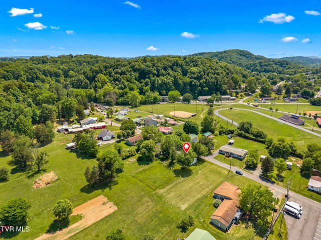 215 Hillcrest, Rogersville, TN 37857