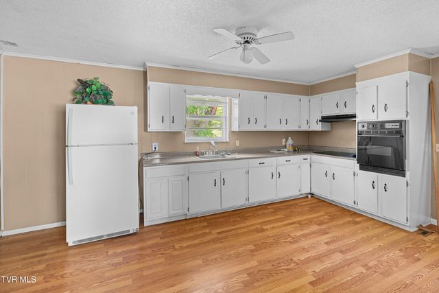 215 Hillcrest, Rogersville, TN 37857