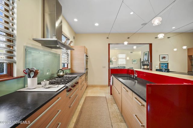 108 Howell Avenue, Spring Lake, NJ 07762