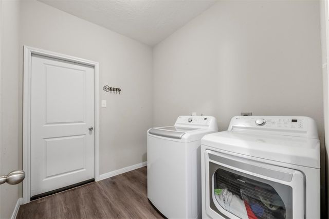 397 Road 5102 L, Cleveland, TX 77327