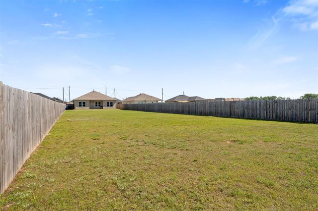 397 Road 5102 L, Cleveland, TX 77327