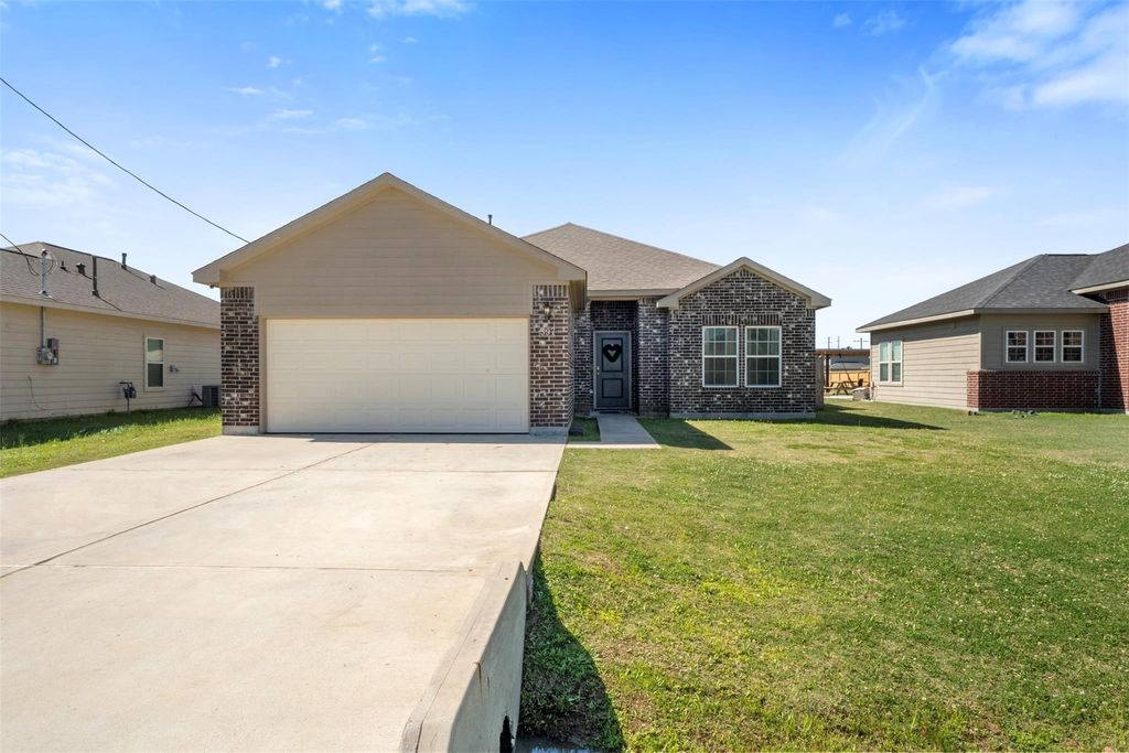 397 Road 5102 L, Cleveland, TX 77327