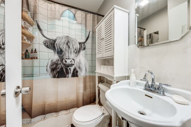 4440 Dripping Springs Road, Sherman, TX 75090