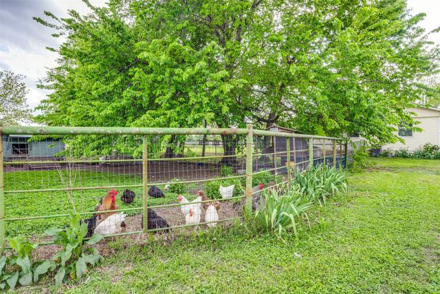 4440 Dripping Springs Road, Sherman, TX 75090