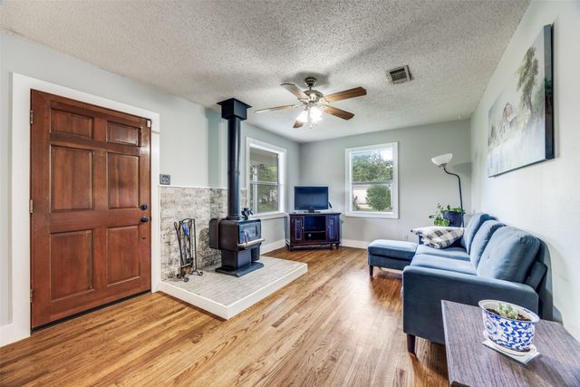 4440 Dripping Springs Road, Sherman, TX 75090