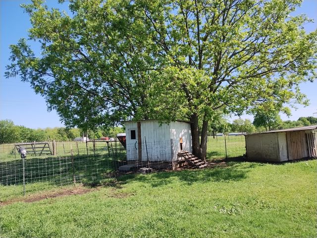 4440 Dripping Springs Road, Sherman, TX 75090