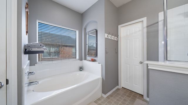 202 Angelina Drive, Crandall, TX 75114