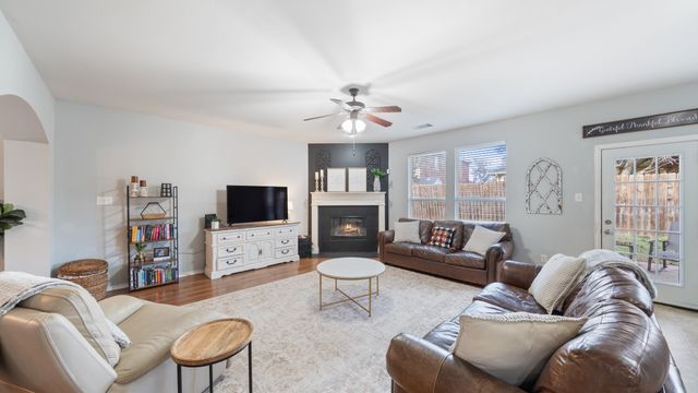 202 Angelina Drive, Crandall, TX 75114